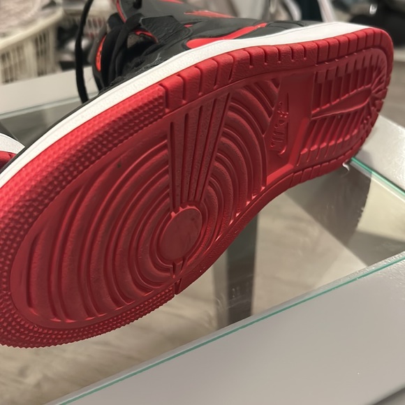 AIR JORDAN 1’S CMFT WOMANS SIZE 10 - Picture 10 of 13